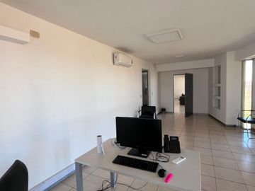 ALQUILER OFICINAS GUAYMALLEN