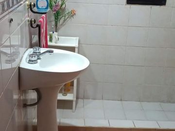 Venta casa + cabaña en gran terreno en Potrerillos