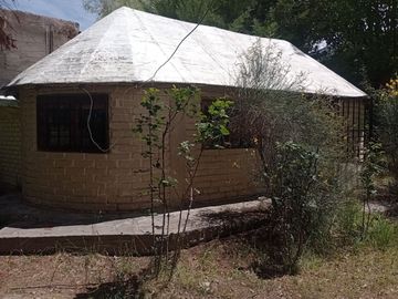 Venta casa + cabaña en gran terreno en Potrerillos