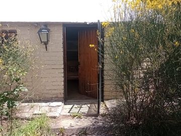 Venta casa + cabaña en gran terreno en Potrerillos