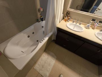 VENTA CASA 3 DORMITORIOS GUAYMALLEN Bº LA BAJADA
