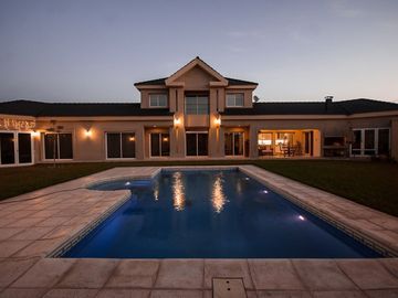 VENTA CASA 3 DORMITORIOS GUAYMALLEN Bº LA BAJADA