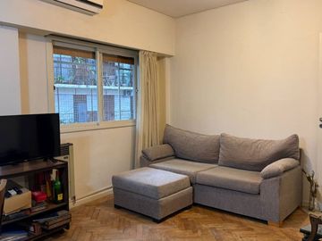 VENTA BELGRANO 2 DORMITORIOS BALCON FRENTE COCHERA