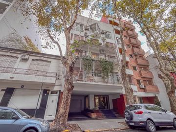 VENTA BELGRANO 2 DORMITORIOS BALCON FRENTE COCHERA