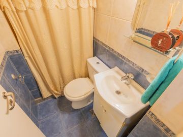 VENTA BELGRANO 2 DORMITORIOS BALCON FRENTE COCHERA