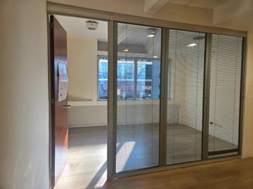 Alquiler oficinas Corrientes y Callao opc Cocheras