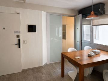 VENTA PISO 4 AMBIENTES AMOBLADO, LAS CAÑITAS