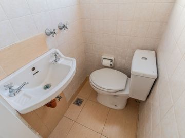 Venta semipiso 4amb al frente balcón cochera