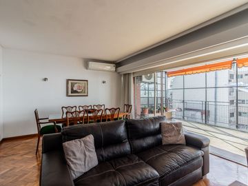 Venta semipiso 4amb al frente balcón cochera