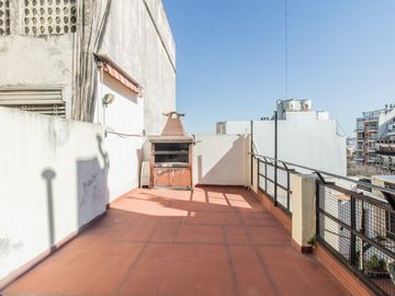 Venta semipiso 4amb al frente balcón cochera