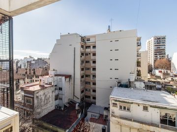 Venta semipiso 4amb al frente balcón cochera