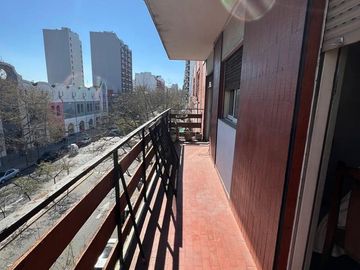 VENTA DEPARTAMENTO 5 AMB. AL FRENTE C/BAL BARRACAS