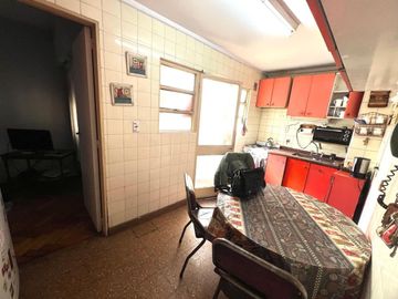 VENTA DEPARTAMENTO 5 AMB. AL FRENTE C/BAL BARRACAS