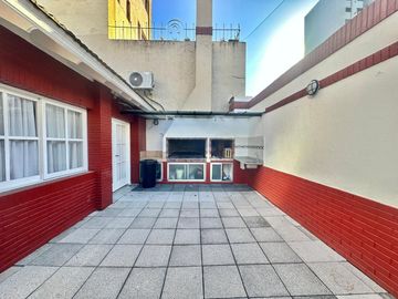 Departamento 5 ambientes Venta Lomas De Zamora