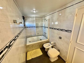 Departamento 5 ambientes Venta Lomas De Zamora