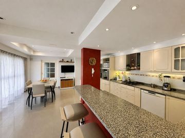 Departamento 5 ambientes Venta Lomas De Zamora