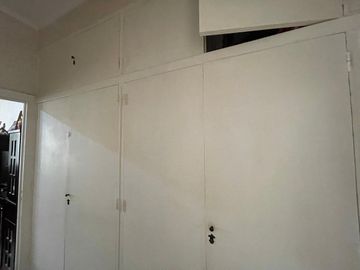 Semipiso 3 amb. al frente balcón corrido s/avenida