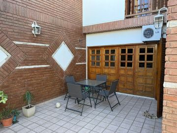 VENTA CASA 4 DORMITORIOS. B° AYACUCHO APTA CREDITO