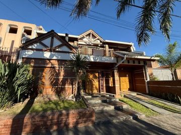 VENTA CASA 4 DORMITORIOS. B° AYACUCHO APTA CREDITO