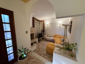 VENTA CASA 4 DORMITORIOS. B° AYACUCHO APTA CREDITO