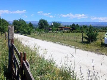SE VENDE LOTE EXCELENTE VISTA EN LOS REARTES