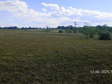 SE VENDE LOTE EXCELENTE VISTA EN LOS REARTES
