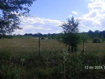 SE VENDE LOTE EXCELENTE VISTA EN LOS REARTES