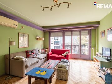 VENTA DEPTO 4 AMB + DEPENDENCIA FLORES BCON