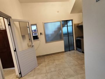 VENTA CASA CON DOS PH 2 PLANTAS VILLA GRAL MITRE