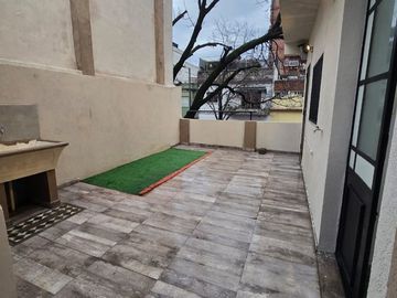VENTA CASA CON DOS PH 2 PLANTAS VILLA GRAL MITRE
