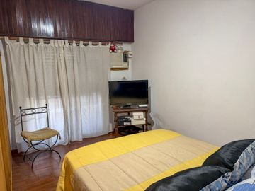 VENTA CASA MULTIFAMILIAR CON LOCAL LOTE 427M2