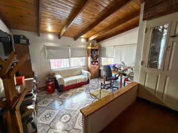 VENTA CASA MULTIFAMILIAR CON LOCAL LOTE 427M2