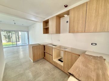 VENTA TRIPLEX 4 AMB PARQUE COCHERA DOBLE