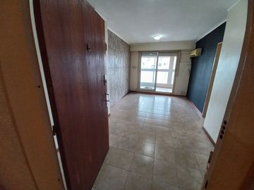 VENTA DEPTO 2 AMB CHACARITA FRENTE BALCÓN COCHERA