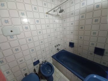 VENTA DEPTO 2 AMB CHACARITA FRENTE BALCÓN COCHERA