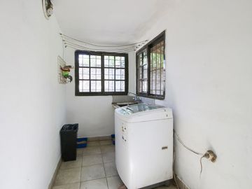 VENTA CASA QUINTA 5 AMB CON PILETA