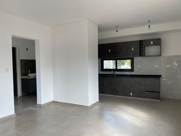 VENTA CASA Bº ANDESMAR - 2 HABITACIONES - GLLEN