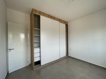 VENTA CASA Bº ANDESMAR - 2 HABITACIONES - GLLEN