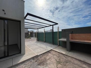 VENTA CASA Bº ANDESMAR - 2 HABITACIONES - GLLEN