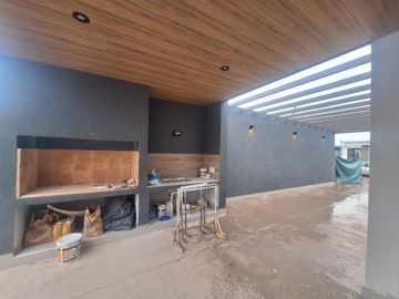 VENTA DE CASA A ESTRENAR BARRIO PRIVADO MAIPU