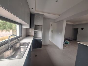 VENTA DE CASA A ESTRENAR BARRIO PRIVADO MAIPU