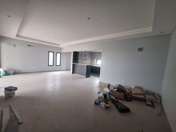 VENTA DE CASA A ESTRENAR BARRIO PRIVADO MAIPU
