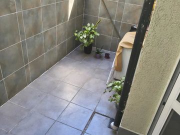 ALQUILER DEPARTAMENTO MONOAMBIENTE PATIO SAAVEDRA