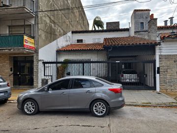 VENTA CASA 6 AMB PILETA QUINCHO FLORIDA OESTE