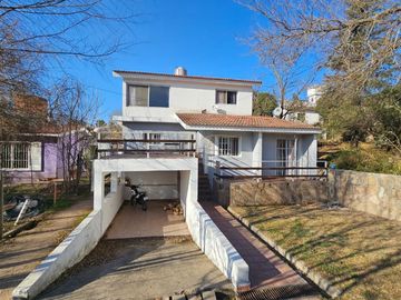 VENTA CASA MAS DEPARTAMENTO EN TANTI IDEAL RENTA