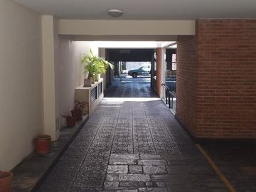 VENTA 2 COCHERAS CENTRO MARTINEZ