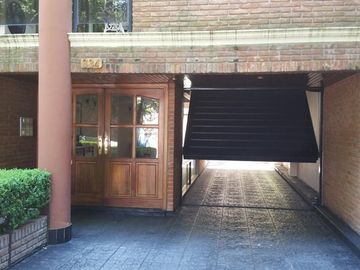 VENTA 2 COCHERAS CENTRO MARTINEZ