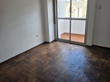 VENTA DEPARTAMENTO 2 DORM. Y 2 BALCONES EN ALBERDI