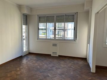 Alquiler 3 ambientes con balcon recoleta