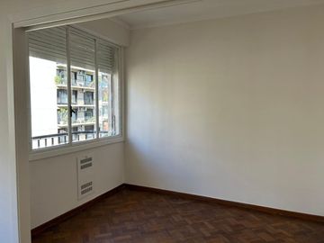 Alquiler 3 ambientes con balcon recoleta